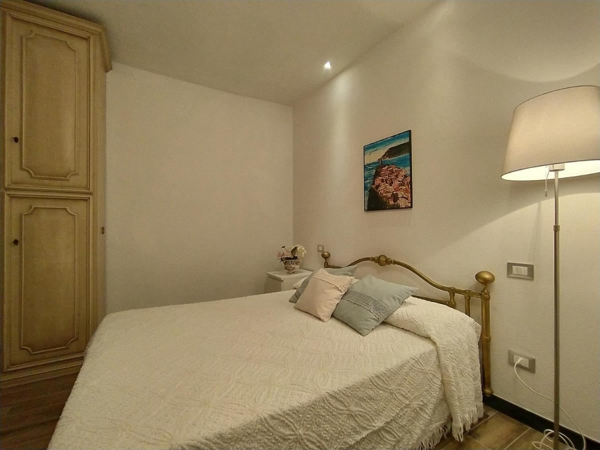 Rosanna House Apartment เวอนาซซา ภายนอก รูปภาพ